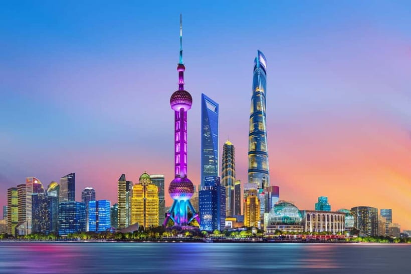 Shanghai: Jing'an Temple, Yu Garden, and Bazaar Private Tour - The 30-minute Metro ride across Shanghai