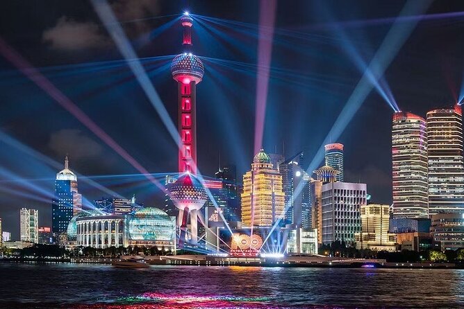 Shanghai Night River Cruise and Light Tour with Yuyuan Bazaar - Who should pay $108 for this evening?