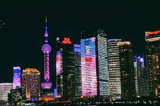 Shanghai Night River Cruise and Light Tour with Yuyuan Bazaar - The Huangpu River after dark