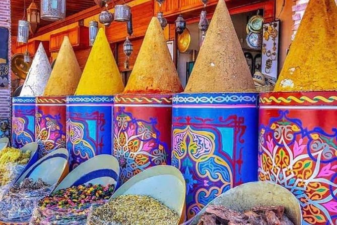 Shopping in the Souks of Marrakech Private Tour - Starting at Jemaa el-Fnaa, Marrakech’s great meeting place