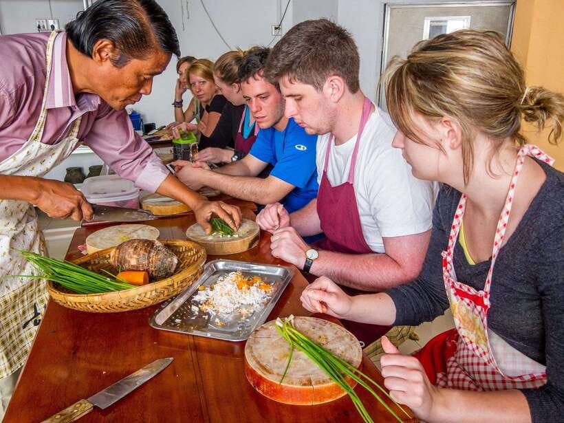 Siem Reap: Morning Cooking Class & Market Tour - Starting from Siem Reap by tuk tuk