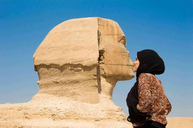 Sightseeing Day Tour to Pyramids, Egyptian Museum and Bazaar from Giza or Cairo - What the $58 price really covers