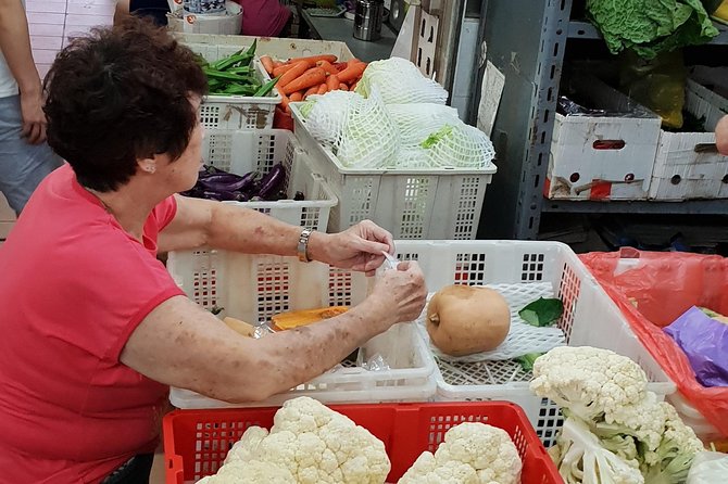 Singapore Market to Table Culinary Experience (Wet Market Tour included) - How much food and time you should expect