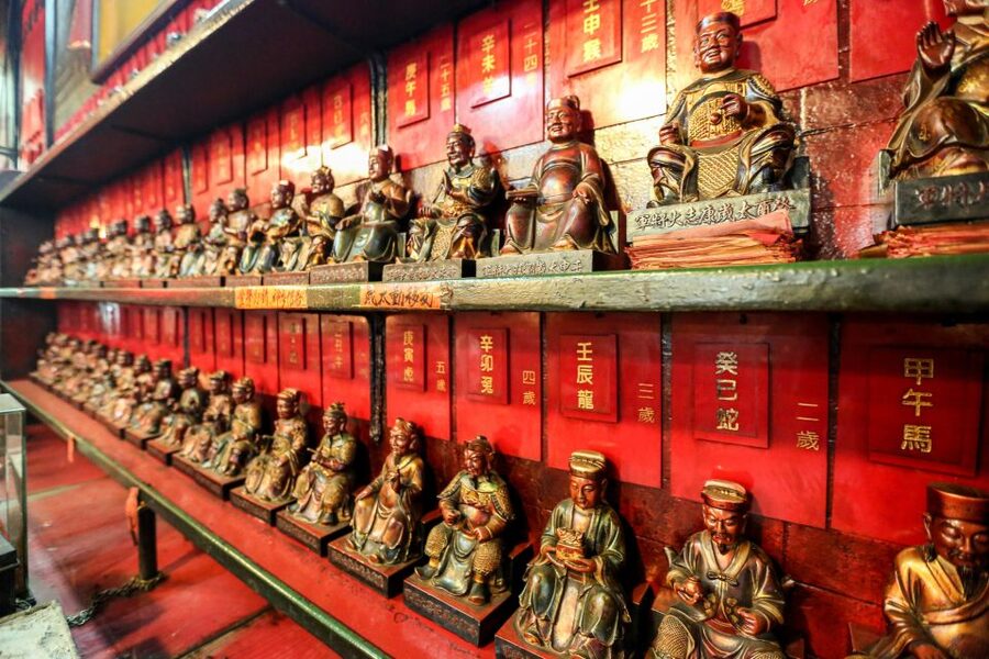 Small-group Kowloon Markets Walking Tour - Jade Market and the fresh food streets