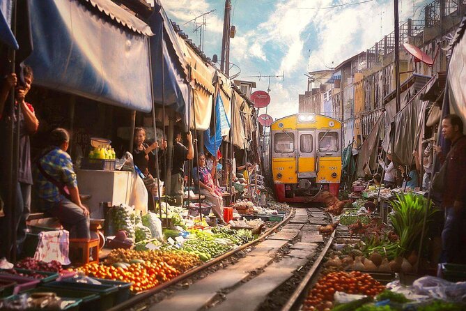 Small Group Railway Market and Floating Market - Cruising Damnoen Saduak’s market canals