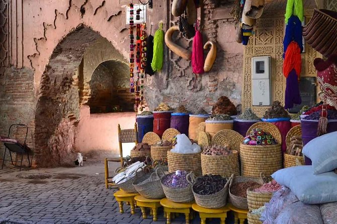 Souks Shopping Tours - Meeting artisans and seeing the work