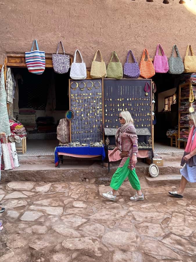 Souks tour of Marrakech ( 3 hours ) - The rug market and a major buying decision