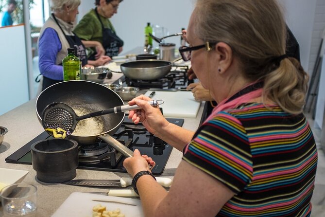 Spanish Cooking Class & Triana Market Tour in Sevilla - What the three-and-a-half-hour schedule really means
