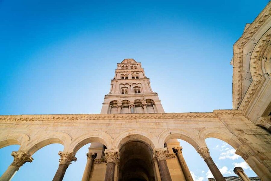 Split: Private Roman History & Market Tour - Tasting Split at the Green Market