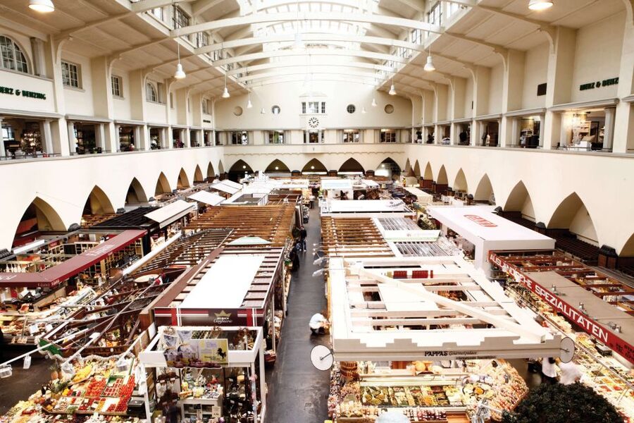 Stuttgart: Guided Tour of the Stuttgart Market Hall - Inside the hall, food becomes the guide