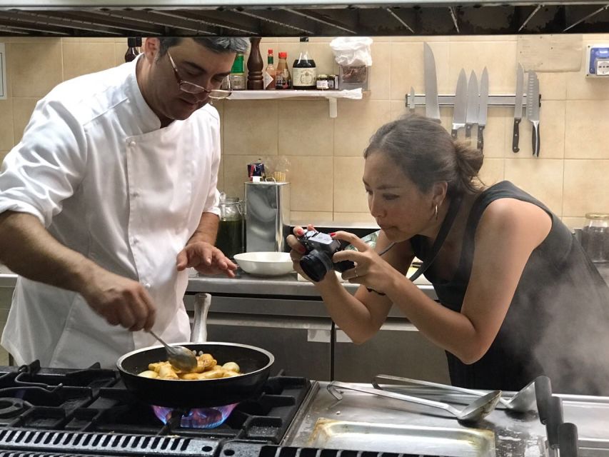 Syracuse: Traditional Cooking Class & Ancient Market Visit - Moving from the market to the kitchen