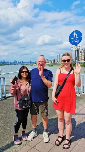 Taipei: Cooking Class & Market Adventure Historic Dadaocheng - The market walk and local tastings