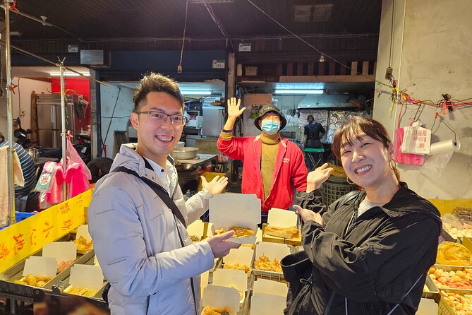 Taipei Cooking Class & Market Adventure in Historic Dadaocheng - Tasting the traditional markets before the lesson