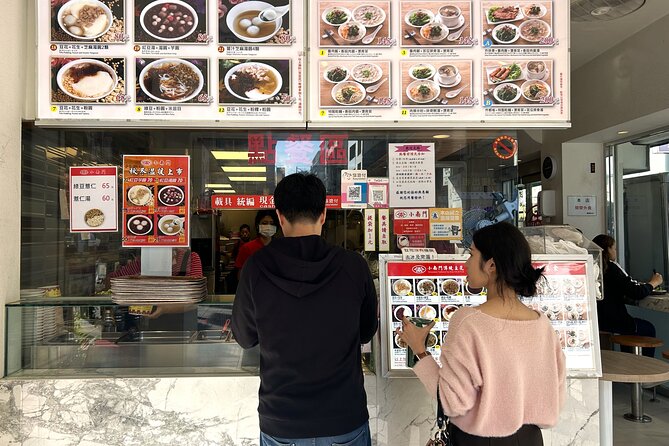 Taipei Hidden Eats, Market & Street Food Tour with 8+ Tastings - How much food do you really get?