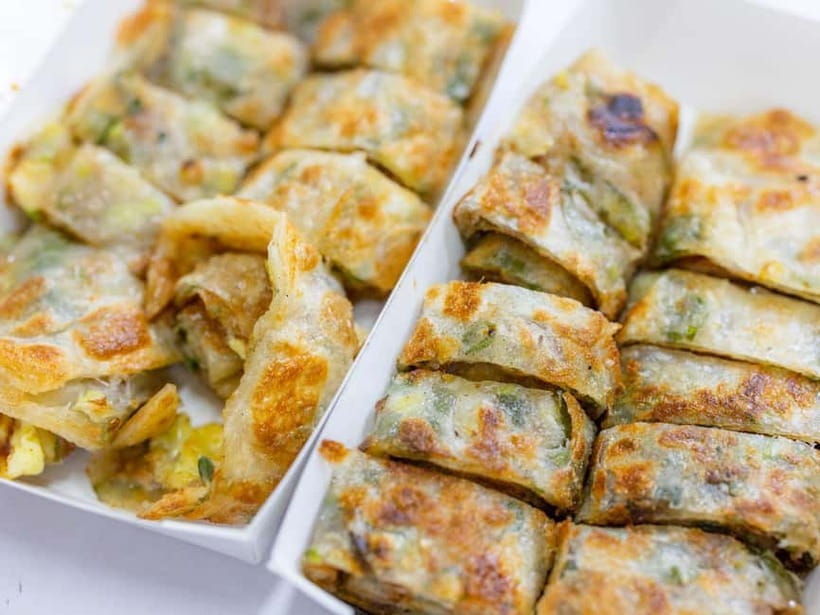 Taipei: Taiwan Traditional Breakfast & Market & Tea Tasting - Practical details that affect your morning