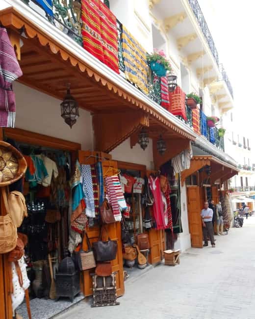 tangier: guided tour of the medina souks - Guides, communication, and the human side of the tour