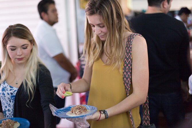 Taste of Cancun: Street Food, Local Market and Urban Murals Tour - Yucatecan cooking at Lonchería El Pocito