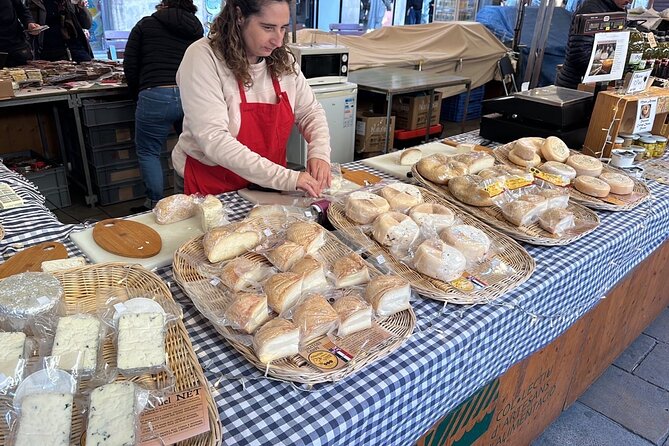 Tasty Barcelona Street Food Tour With Local Market Visit - Starting among the stalls at La Boqueria