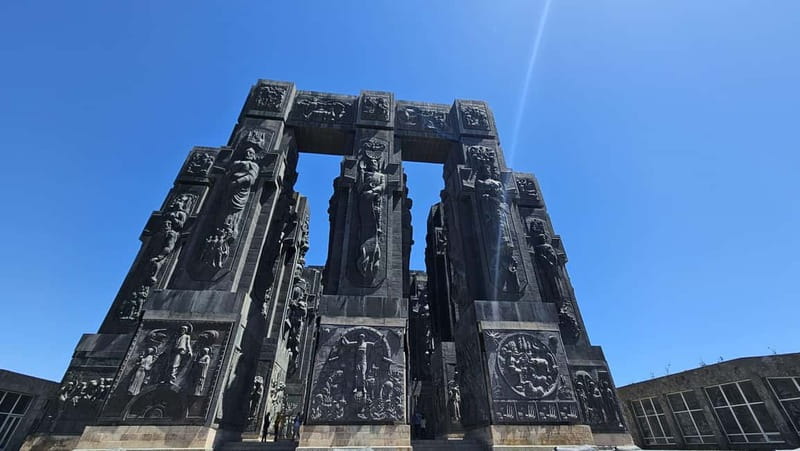 Tbilisi: Mtskheta Jvari Bazaar, Chronicles of Georgia & Wine - Mtskheta, Georgia’s old capital with time to wander