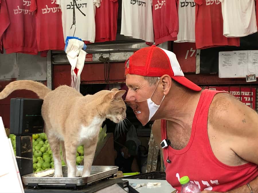 Tel Aviv: 2-Hour Carmel Market Tour in English with Lunch - Stories about sellers, streets, and old Tel Aviv