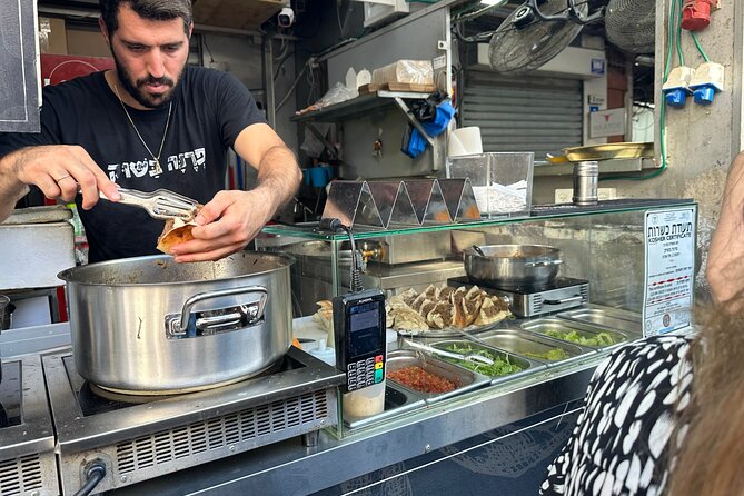 Tel Aviv: Carmel Market Food Tasting Tour “Shuk Hacarmel” - A Yemenite opening with malawach