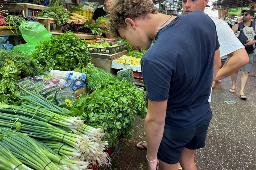 Tel Aviv: Carmel Market & Neighborhood Guided Walking Tour - Should you book the Carmel Market walk?