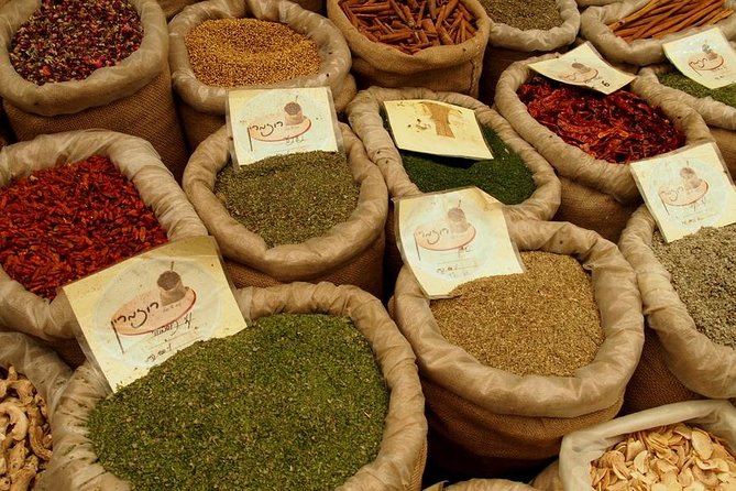 Tel Aviv Food Tour of the Carmel Market - Why the guide matters at Carmel Market