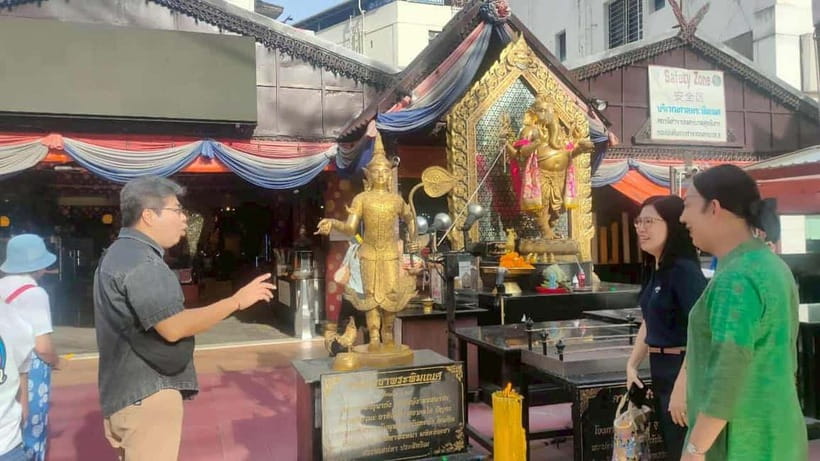Thai Herbal Cooking Class & Market Tour in Bangkok - The short ride to Sunee’s cooking house