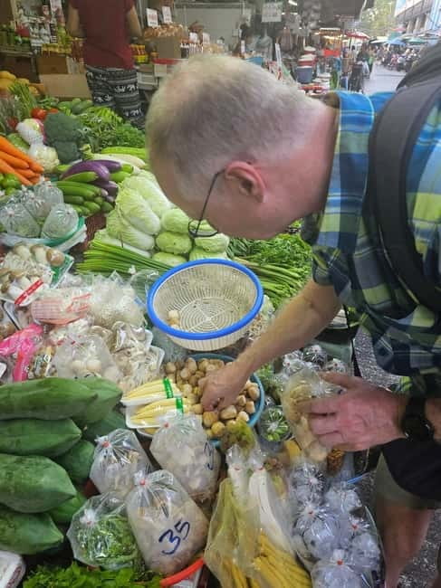Thai Herbal Cooking Class & Market Tour in Bangkok - A rotating menu that rewards a careful booking
