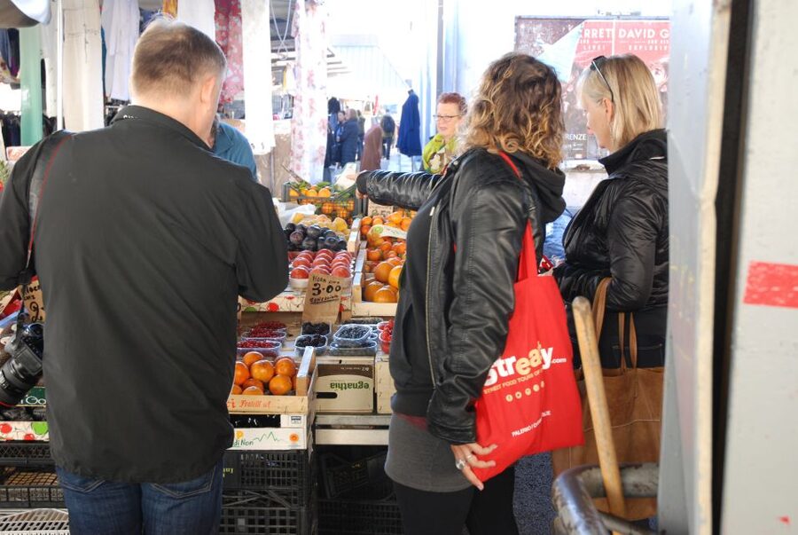 The Original Street Food & Market Tour of Florence - Seven tastings that replace a full meal