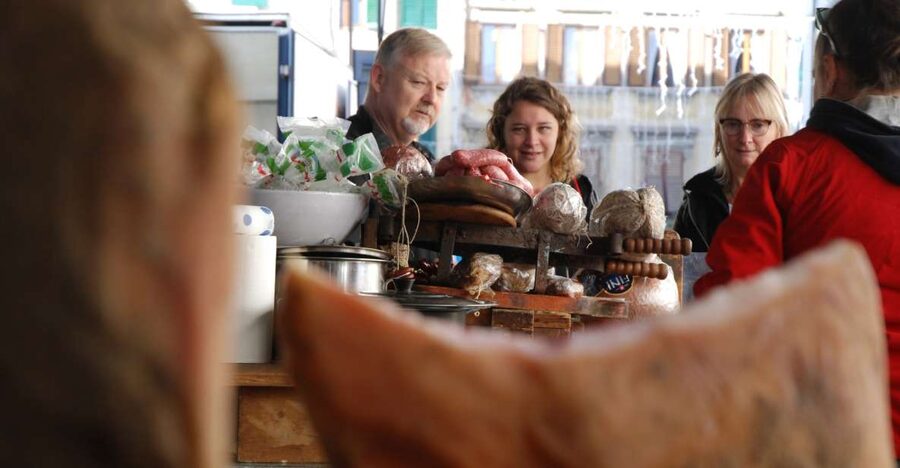 The Original Street Food & Market Tour of Florence - Two glasses of Tuscan wine, including Chianti