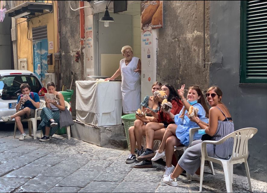 The Original Street Food & Market Tour of Naples - Galleria Umberto I and the final sweet stop