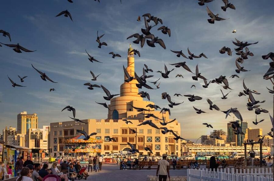 The Ultimate Doha Experience: From Souqs to Skyscrapers - Along the Corniche and past West Bay