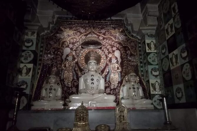 Tipu Palace + Koté Vishnu + Fort + KR Market + Jain Temple = Bengaluru Pété Walk - Why this walk works so well in old Bengaluru