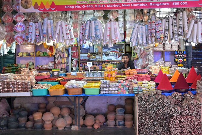 Tipu Palace + Koté Vishnu + Fort + KR Market + Jain Temple = Bengaluru Pété Walk - Timing, transport, and what to bring