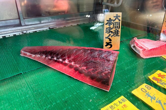 Tokyo: Private Tsukiji Fish Market Tour with 3 food stops - Namiyoke Inari Jinja and the customs of prayer