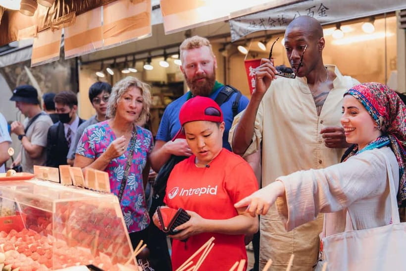 Tokyo’s Kitchen: Tsukiji Market Food & Culture Walk - Entering Tsukiji Outer Market after the tuna auction moved