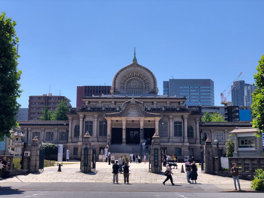 Tokyo Tours in Spanish (Tsukiji Market-Ginza-Tokyo Tower) - Starting in the hotel lobby or at a meeting point