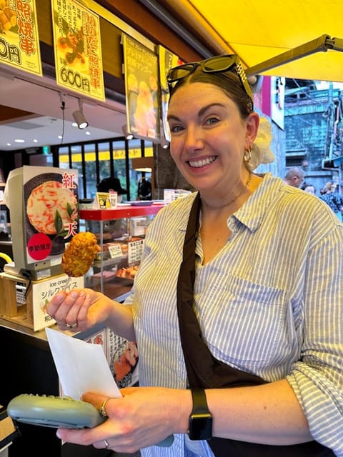 Tokyo: Tsukiji Fish Market Foodie and Educational Tour - The guide makes the difference