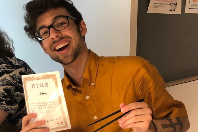 Tokyo Tsukiji Fish Market Tour and Sushi Making Lesson - Should you book the Tsukiji sushi class?