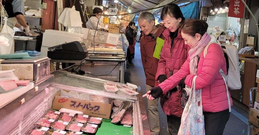 Tokyo: Tsukiji Market Guided Tour & Sushi-Making Experience - Key points to know before booking