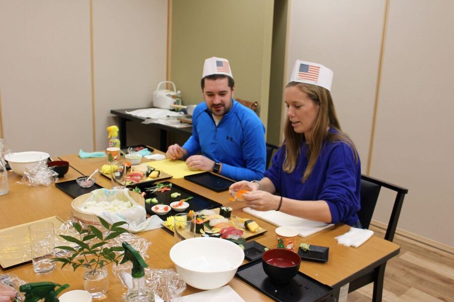 Tokyo: Tsukiji Market Guided Tour & Sushi-Making Experience - Who will enjoy this Tsukiji and sushi combination?