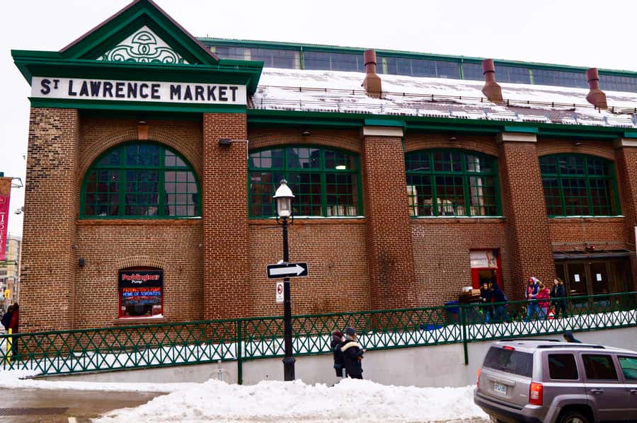 Toronto: St Lawrence Market Food Tour with 6 Tastings - How much value do you get for $78?