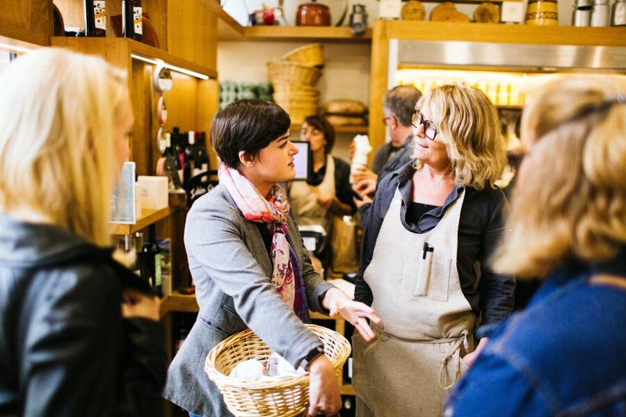 Toulouse: Victor Hugo Market Guided Food Tour with Tastings - Comfort, access, and the practical drawbacks