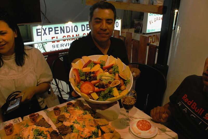 Tour of Mexican markets with Mezcal and traditional food - Spending two hours at Mercado San Juan