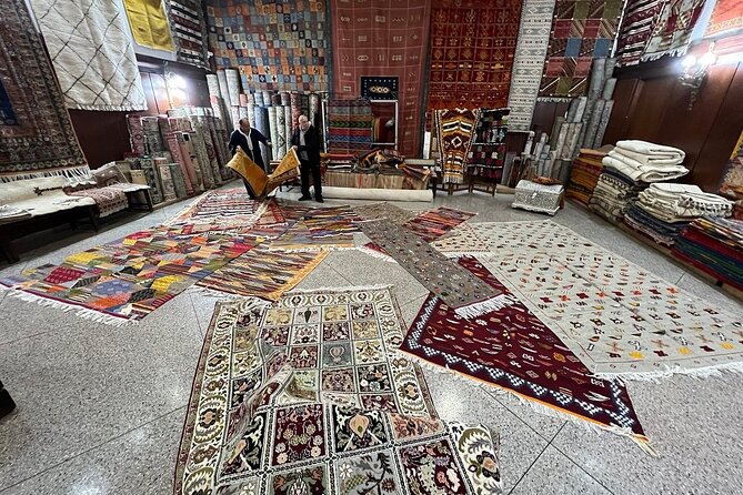 Traditional Souks Shopping Private Tour in Casablanca - Guides who shape the day