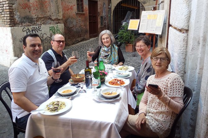 Trevi Fountain, Pantheon, and Campo Dei Fiori Market Food and Wine Tour - Piazza Navona and the tiramisù stop