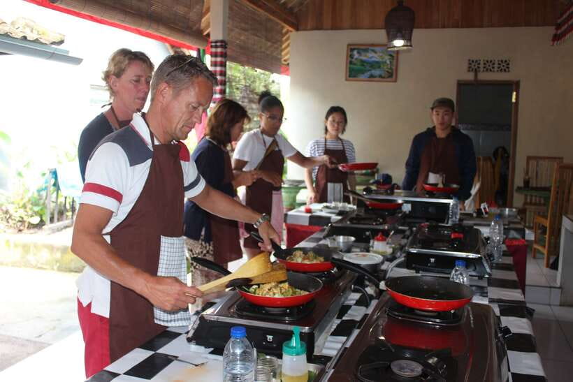 Ubud: Balinese Cooking Class and Market Tour - Rice paddies add meaning to the meal