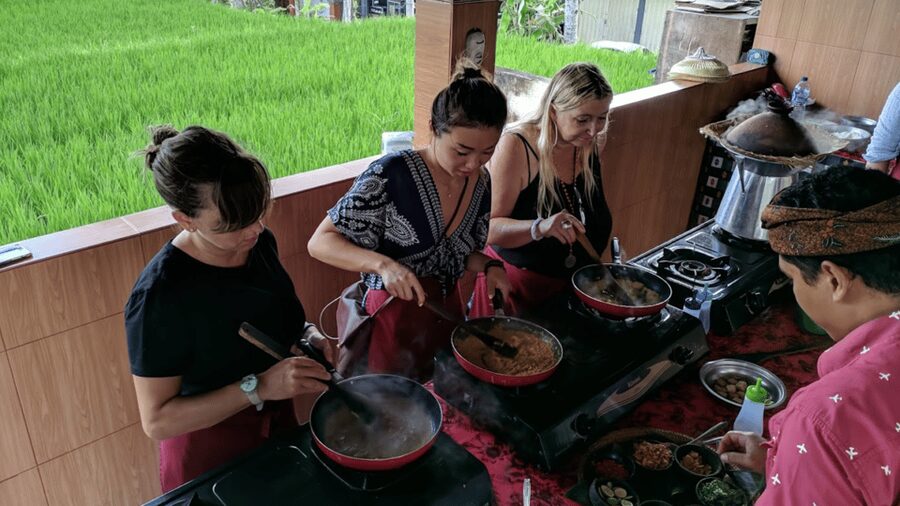 Ubud: Cooking Class with Transfers and Optional Market Visit - What you may cook, from satay to sweet tempeh