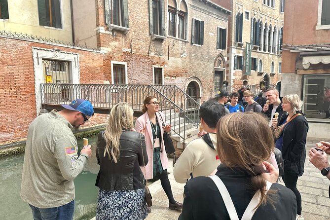 Venice Street Food Tour with Local Guide with Local Food Market Visit - Cicchetti, Venice’s small-plate tradition